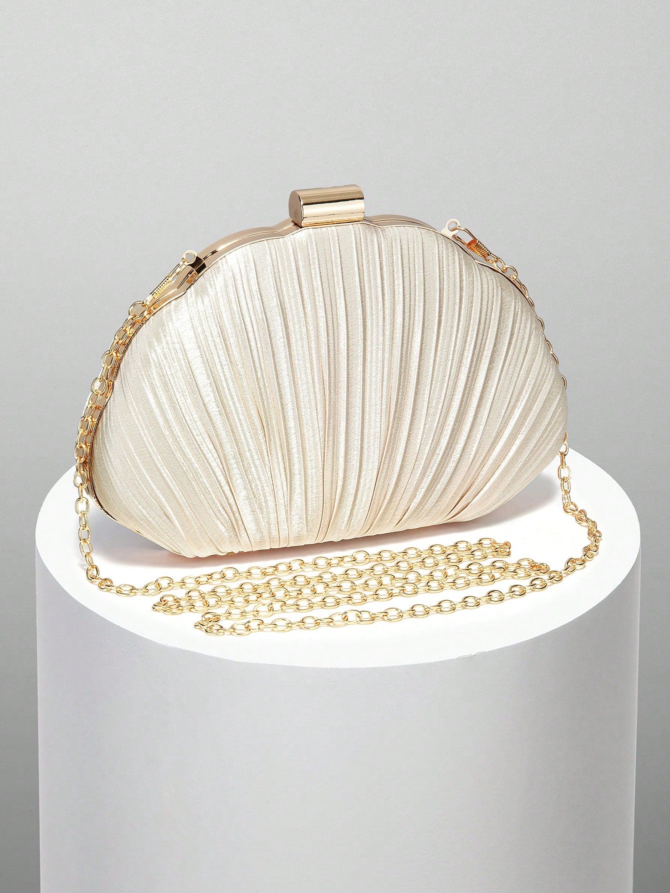 Women's Elegant/Quiet Luxury Pleated Satin Box Clutch/Minimalist Evening Bag/Fashion Chain Crossbody Handbag/Romantic Wedding Clutch/Charming/Exquisite Evening Dress Bag/Minimalist Apricot Box Clutch