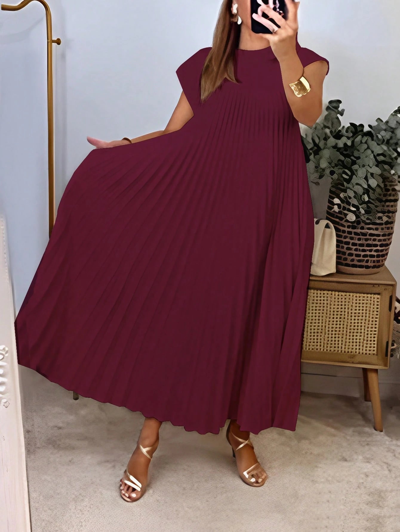 Women's Solid Color Round Neck Casual Loose Pleated Dress Elegant Summer