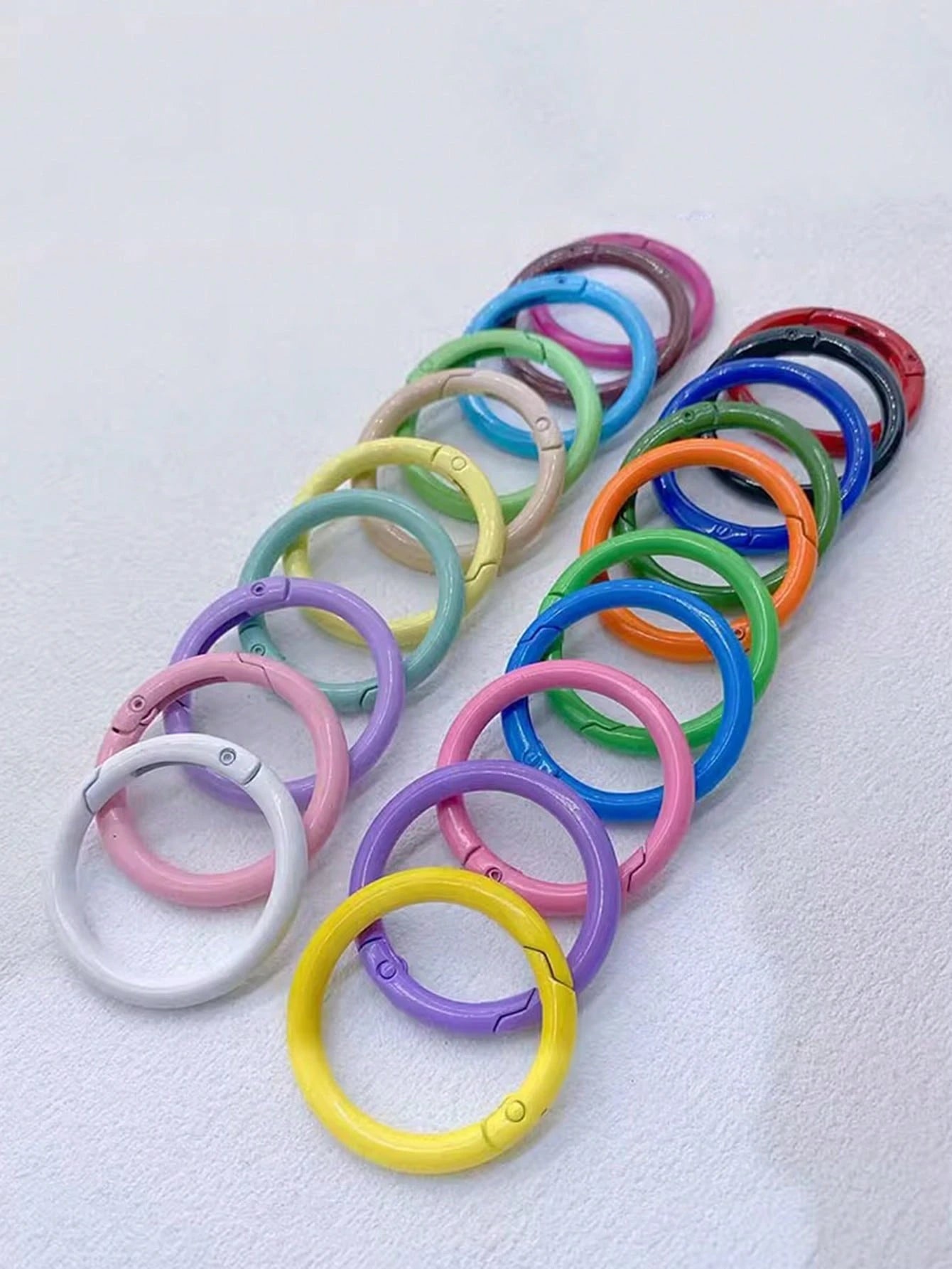 Yogodlns 10/20Pcs 33mm Colors Metal O Ring Spring Clasp Openable Round Carabiner Keychain Clips Hook Dog Chain DIY Jewelry Buckle Connector 33mm Colorful Macaron Alloy Replacement Rings For All Kinds