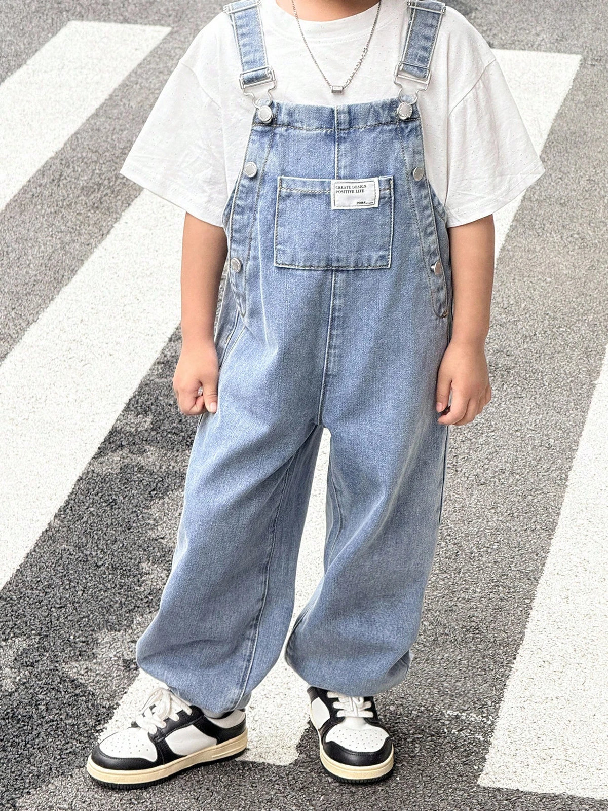 Young Boy Fall And Winter Distressed Casual Everyday Style Korean Style Blue Denim Patch Decor Loose Fit Jeans Overalls Jumpsuit With Ankle Cuffs,For Boys Back To School And Streetwear Outfits